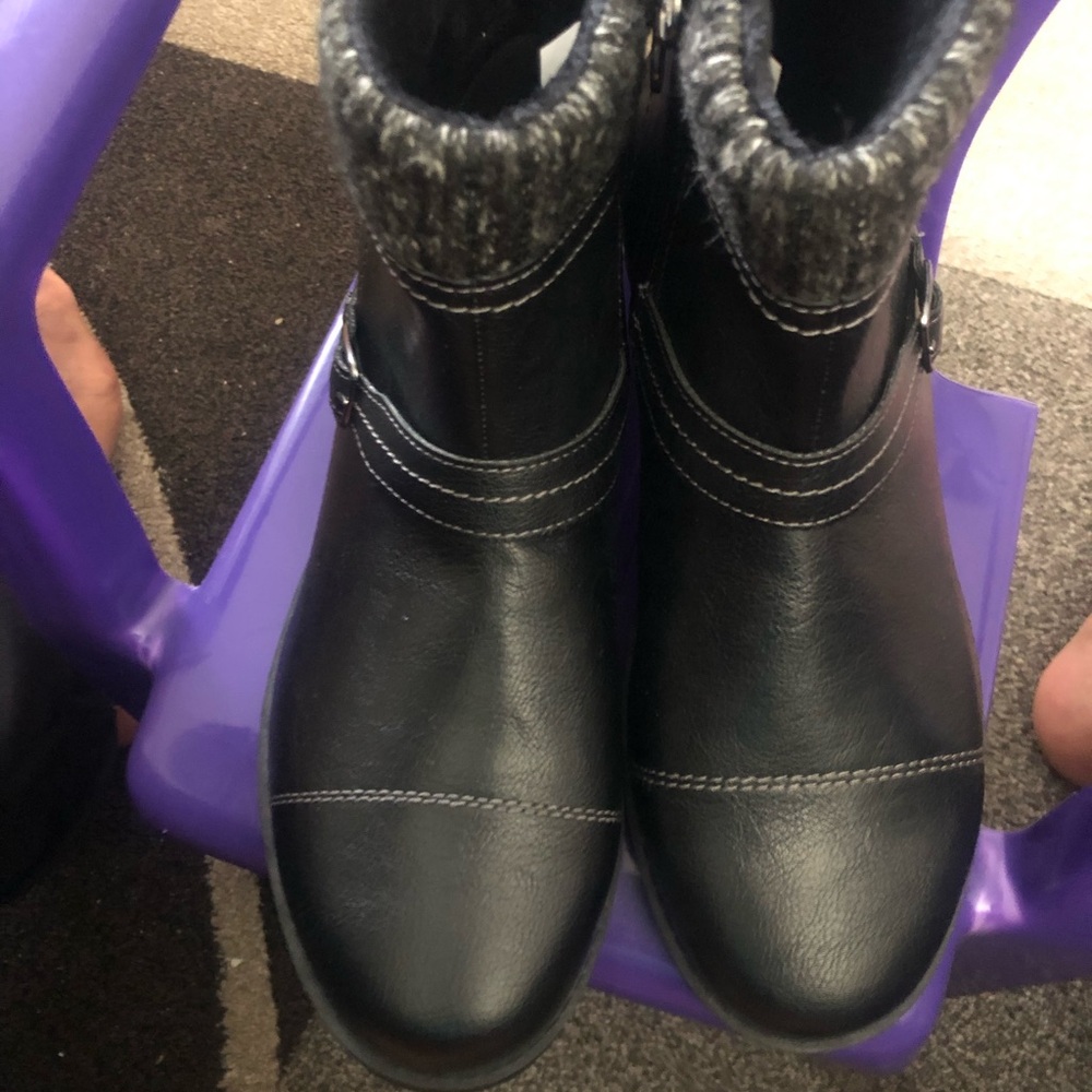 Sperry Black Faux Fur Lined Slip-On Shoe